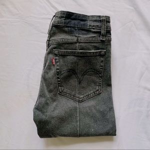 Vintage Levi’s 721 High Rise Skinny Jeans 🧘🏾♀️